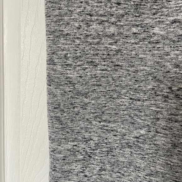 Women’s Pencil Skirt - Picture 2 of 4